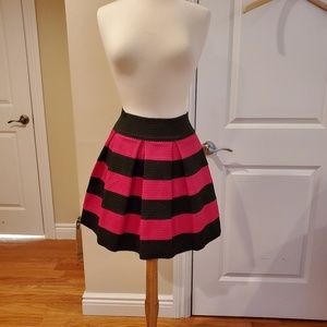 Bloomingdales pink and navy skirt